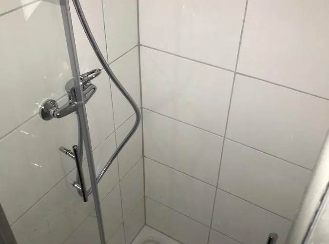 아파트 Roter Sandstein Zink